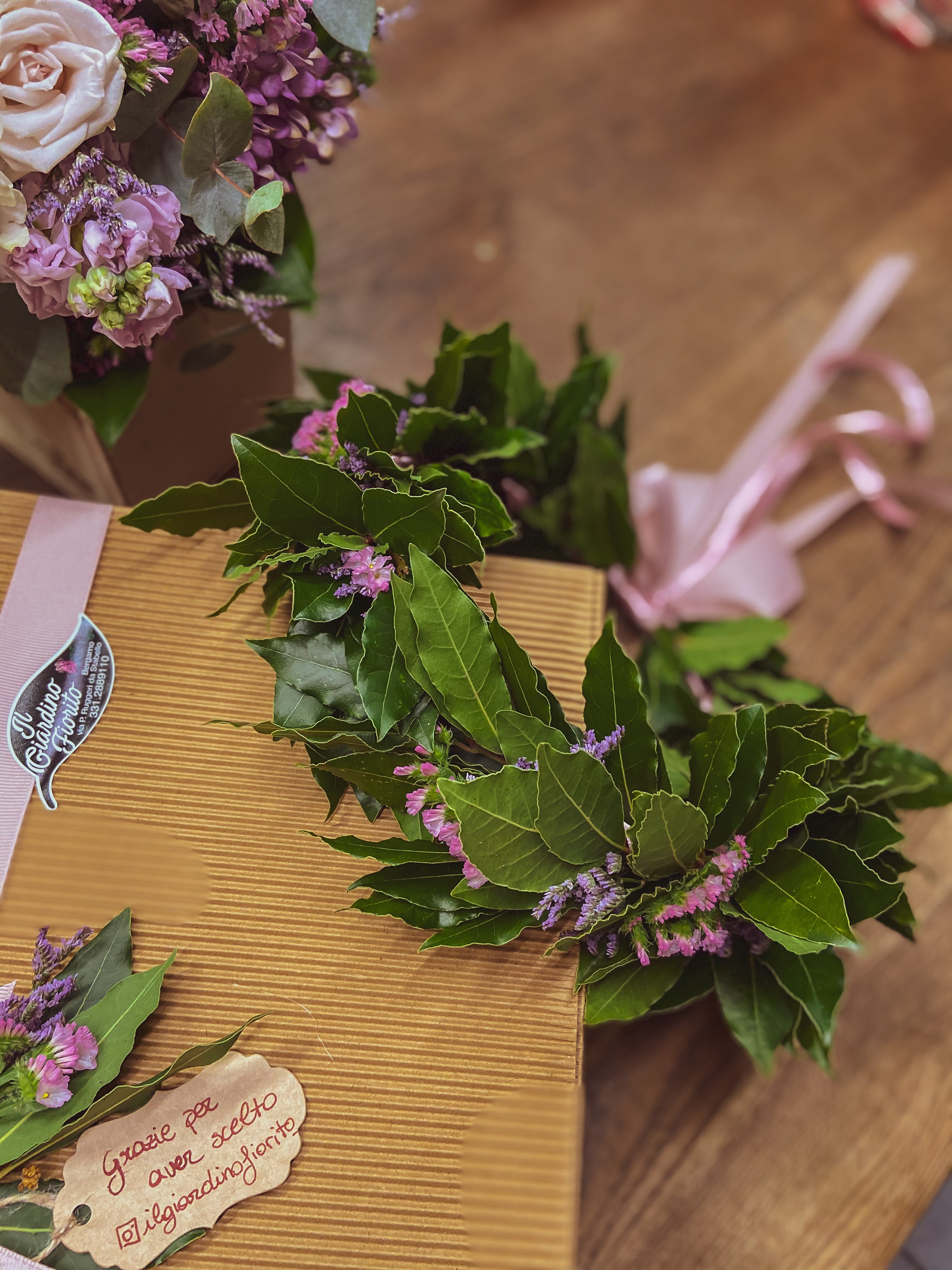 Corone di laurea - Viola Fiore